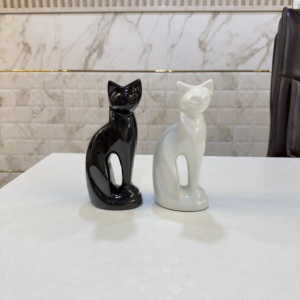 Urnes funéraires pour animaux de compagnie, style chat assis, pour les cendres des animaux. - Product Image 1