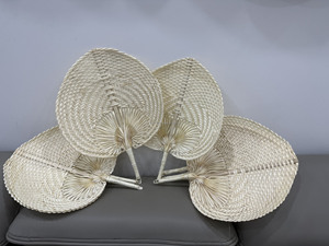 Éventail en bambou classique avec cadre en bambou et tissu pour la décoration d'événements culturels au Vietnam - Product Image 5