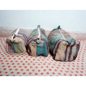 Lot de 3 trousses de toilette matelassées vintage en coton 100 % avec fermeture éclair et pompons, grand format, écologiques et portables pour femmes - Product Image 2