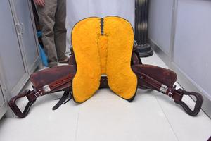 Selle Western Confortable à Assise Profonde en Cuir de Veau Premium, Ensemble Complet, Couleur Personnalisable, Haute Qualité au Meilleur Prix - Product Image 2