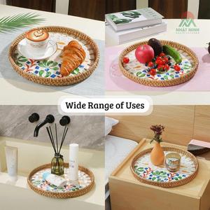Bandeja Redonda de Ratán con Incrustaciones de Madreperla, Diseño de Peces y Flores, Cesta Decorativa Hecha a Mano Estilo Sudeste Asiático - Product Image 2