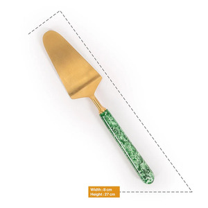 Juego de cubiertos modernos de acero inoxidable de fabricante OEM con mango de resina, acabado liso y diseño de agarre cómodo - Product Image 3
