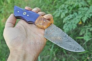 Couteau de chef artisanal en acier Damas avec manche ergonomique en bois – Couteau de cuisine ultra-affûté pour la cuisine professionnelle - Product Image 5