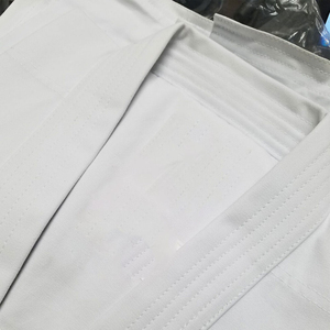 Uniforme de Karate Ultraligero al por Mayor OEM, Conjuntos de Artes Marciales Personalizados de Calidad Profesional, Duraderos, de Secado Rápido y Transpirables - Product Image 5