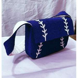 Sac à main artisanal de luxe indien, multicolore, forme baguette, durable, style ethnique, fait main, accessoires de mode en cristal, pour un usage décontracté - Product Image 1