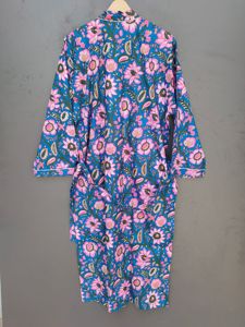 Bata Kimono de Algodón con Estampado Floral Azul y Rosa con Cinturón |   Bata Ligera Hecha a Mano para Mujer |   Ropa de Playa para el Verano - Product Image 5