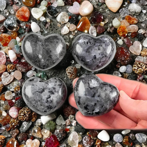 Mejor calidad Natural Larvikite Puffy Heart Gemstone Pulido Precio al por mayor Piedra de Palma decorativa para Love Healing Reiki Mascot - Product Image 1