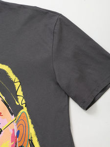 Camiseta de Mujer con Diseño Abstracto de Arte Pop, Color Gris Carbón, Corte Holgado, Gráficos Neón, Estilo Urbano, Verano 2026 - Product Image 3