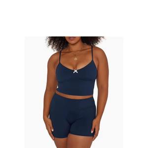 Conjunto de Yoga sin Costuras al por Mayor Personalizado: Sujetador Deportivo y Pantalones Cortos de Cintura Alta con Efecto Push-Up, Conjunto de 2 Piezas para Gimnasio y Fitness, Ropa Deportiva de Secado Rápido - Product Image 4