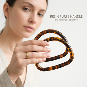 Porte-clés et poignée de sac en acrylique et résine faits à la main, écologiques, forme personnalisée, technique de moulage, accessoire de mode pour la confection de sacs - Product Image 1