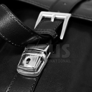 Sac pour ordinateur portable en cuir de haute qualité unisexe avec personnalisation 2026 – Vente en gros de sacs pour ordinateur portable 100 % cuir véritable - Product Image 6