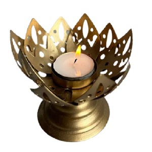 Factory Cheap Leaf With 2 Holder Feather Metal Birthday Prayer Iron Plate Aromatherapy Nordic Metal <b>Candle</b> Holder Votive - Product Image 3