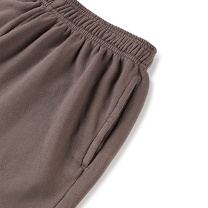 Pantalones Cortos Deportivos de Primera Calidad para Hombre, con Logotipo Personalizado Bordado, Color Marrón, Corte Regular, Fabricación Propia - Product Image 5