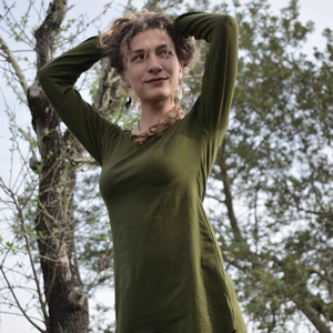 เสื้อเอลฟ์พิกซี่แขนยาวพร้อมชายเสื้อแบบอสมมาตร เสื้อผ้าสไตล์โบโฮสำหรับงานเทศกาล เสื้อเชิ้ตโบฮีเมียนน้ำหนักเบาที่ได้แรงบันดาลใจจากนางฟ้า - Product Image 1