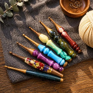Resin And Wooden <b>Crochet</b> <b>Hooks</b> <b>Set</b> Multicolor Lightweight Comfortable Grip Durable For Knitting <b>Crochet</b> And DIY Yarn Crafts - Product Image 5