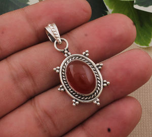 Colgante de Ojo de Tigre Natural Chapado en Platino Vintage al por Mayor, Plata de Ley 925, Gema Roja, Fabricante de Joyería, Venta a Granel - Product Image 3