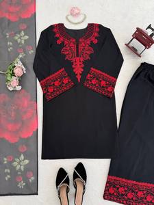 Aporta un toque de encanto sin esfuerzo con nuestro exclusivo conjunto de 3 piezas, diseñado para brindarte comodidad y confeccionado con elegancia. - Product Image 2