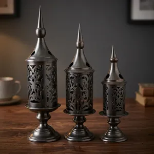 Support de bougie en fer avec design perforé, décoration d'intérieur durable - Product Image 5