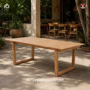 Table de salle à manger extérieure moderne minimaliste en teck massif de luxe, écologique, imperméable et fabriquée à la main, pour hôtel, patio et hôtellerie - Product Image 1