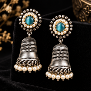 Boucles d'oreilles en laiton plaqué argent antique en forme de cloche, bijoux ethniques pour femmes pour occasions festives ARTS JEWELS - Product Image 6