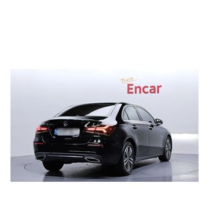Mercedes-Benz Clase A A200d Sedán 2021/5, 113.016 km, Diésel, Emisión Euro V, Volante a la Izquierda, Cámara Trasera - Product Image 2