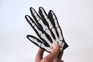 Porte-stylo en os, porte-stylo en forme de main, décoration en os, design de docteur en os par barkah star - Product Image 2