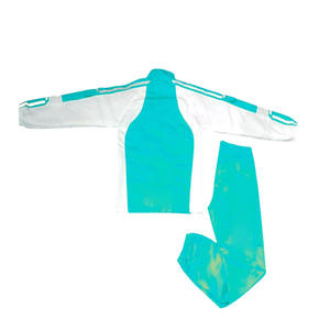 ชุดวอร์มผู้ชายแบบมีซิปเต็มตัว ผ้าโพลีเอสเตอร์ 100% ระบายอากาศได้ดี สำหรับออกกำลังกาย  พร้อมโลโก้แบบกำหนดเองและสีตัดกัน - Product Image 6