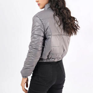 Chaqueta de Invierno Acolchada para Mujer, Personalizada al por Mayor, de Alta Calidad, Transpirable, de Algodón y Poliéster, con Capucha y Cremallera, Talla Grande - Product Image 3