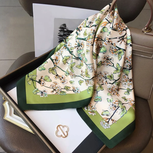 Pañuelo Cuadrado de Seda con Estampado Floral de 70*70cm para Mujer, Chal de Satén, Hiyab, Banda para el Cabello, Banda para la Muñeca, Pañuelo de Lujo - Product Image 3