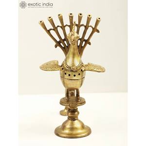 Quemador de incienso de latón hecho a mano de 8 pulgadas con diseño de pavo real, difusor de aromaterapia indio y soporte de incienso hecho en La India - Product Image 2