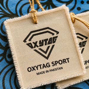 Étiquettes tissées Oxytag Sport, forme carrée, impression sérigraphique, écologiques, étiquettes principales fabriquées au Pakistan, prix bas, OEM - Product Image 3