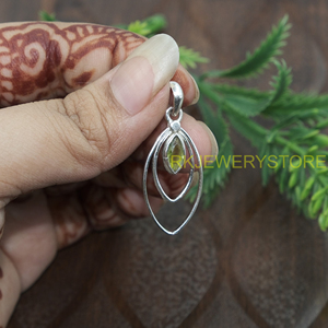 Pendentif double ovale fait main en argent sterling 925 avec péridot naturel, pierre précieuse verte, bijou minimaliste, cadeau pour femme, idéal pour les fêtes - Product Image 6