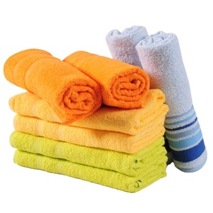 Toalla de rizo de algodón 100% con hermoso color sólido para exportación Toalla de baño de algodón para hombres y mujeres Exportador en India - Product Image 1