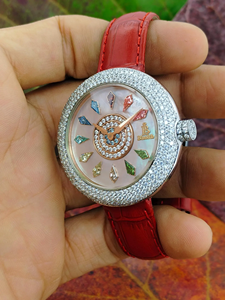 Reloj con Diamantes para Mujer |   Reloj con Diamantes Cultivados en Laboratorio |   Esfera de nácar |   Reloj Elegante para Ella |   Regalo para Ella - Product Image 2