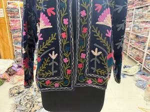 Chaqueta de terciopelo bordada a mano para mujer, con cuello mandarín, manga larga, estampado animal, abrigo de lana para otoño, regalo para ella - Product Image 5