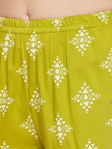 Women's Green Geometric Print Knitted Cotton Shorts <b>Elastic</b> Waist Casual Regular Fit Breathable Mid Rise - Product Image 5