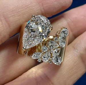 Anillo de Boda de Lujo con Diamante Moissanita Corte Pera, Diseño de Espiga Abierta y Banda Ancha, Plata de Ley 925 con Baño de Rodio, Joyería para Regalo - Product Image 1