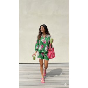 Conjunto de Shorts Boho con Estampado de Jardín de Rosas, Talla XS - Product Image 1