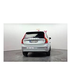 Volvo XC90 B6 Ultimate 2023 con Volante a la Izquierda, Caja de Cambios Automática, Cámara Trasera, 68,626 km, Color Brillante - Product Image 4