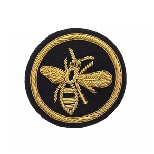 Insignias de Alta Calidad al por Mayor, Insignias Bordadas a Mano Personalizadas, Insignias de Tela de Sarga para Uniformes, Insignias Bordadas para Blazers - Product Image 5