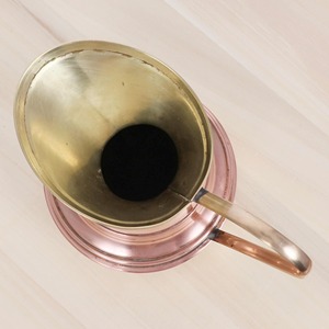 Carafe en cuivre simple et durable, pichet à eau en cuivre pur pour la restauration, l'hôtellerie et la cuisine, fabriqué à la main en Inde - Product Image 5