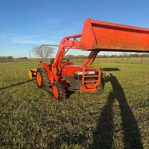 Excelente Tractor L2800 de 45HP 4WD con Transmisión por Engranajes, Componentes de Motor de Bomba Central Automática con Rendimiento Confiable - Product Image 1