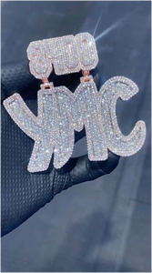 เครื่องประดับฮิปฮอปมอยส์ซาไนต์ เงินแท้ 925 จี้สองชั้นประดับเพชรแบบ Iced Out จี้ตัวอักษรสั่งทำ ชุบโรเดียม - Product Image 2