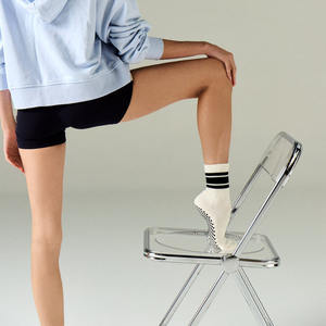 Calcetines Cómodos de Algodón y Poliéster con Spandex para Mujer, Tejidos con Rayas Personalizadas, Jacquard, Antideslizantes, Gruesos, para Pilates, Yoga, Ejercicio Diario - Product Image 4