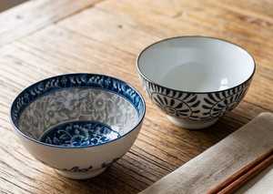 Ensemble de sets de table et de dessous de plat en verre blanc avec motif marbré doré, design luxueux, écologique, lavable, de qualité alimentaire, pour la cuisine et la salle à manger - Product Image 6
