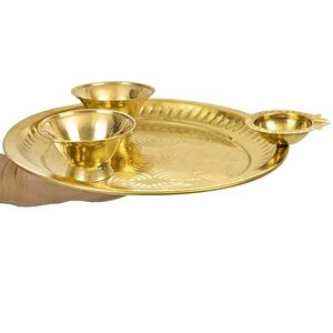 Ensemble de thali Puja au design circulaire pour les activités religieuses, matériau durable - Product Image 2