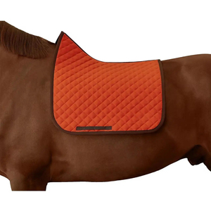 Tapis de selle de saut en satin de qualité supérieure, design élégant, vente en gros OEM, pour l'équitation et les chevaux - Product Image 2