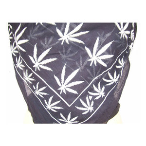 Écharpe élégante pour femmes, élégante, douce et légère, châle imprimé chic, parfait pour un usage quotidien et pour les fêtes - Product Image 3