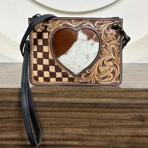 Bolsos cruzados de corazón de piel de vaca hechos a mano recién llegados al por mayor bolso de piel auténtica con relieve floral a cuadros occidental - Product Image 4