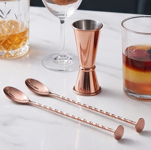 Cuillères à bar en cuivre élégantes, agitateurs à cocktail à manche torsadé, outils de bar modernes réutilisables pour mélanger les cocktails - Product Image 3